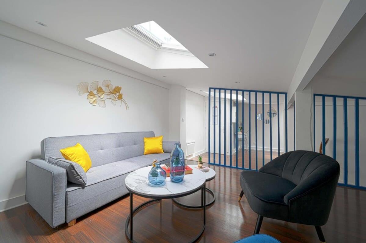 Magnifique Appartement A Pied Du Chateau Versalles Exterior foto